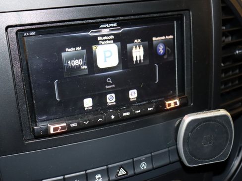 Used 2019 Mercedes-Benz Metris w/ Premium Safety Package image 19