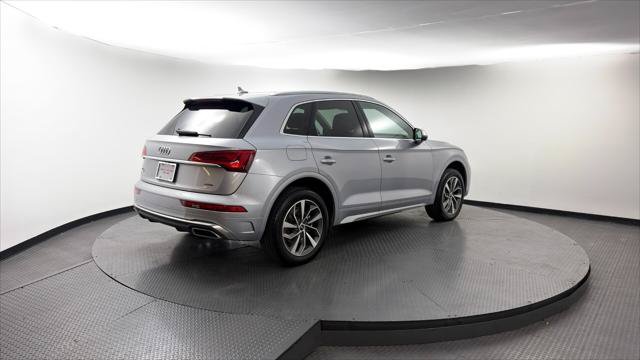 Used 2023 Audi Q5 2.0T Premium w/ Convenience Package AWD/4WD image 8