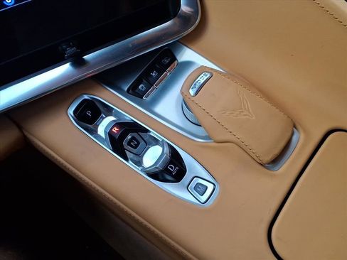 Used 2021 Chevrolet Corvette Stingray Premium Cpe w/ Z51 Performance Package image 16