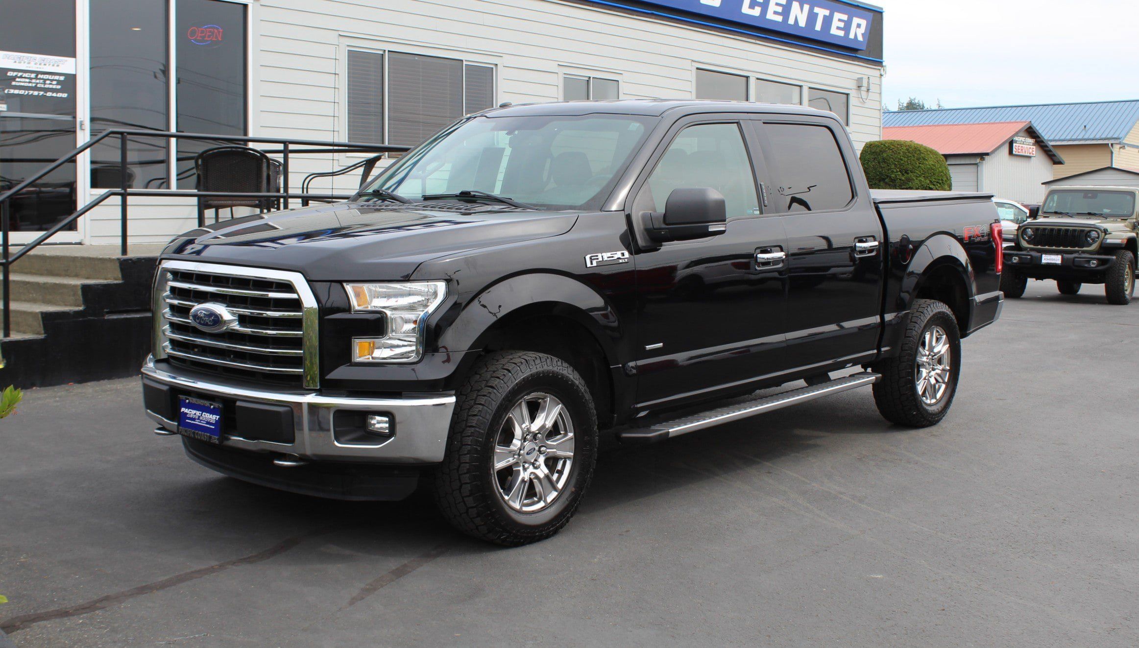 Used 2016 Ford F150 XLT w/ Equipment Group 302A Luxury AWD/4WD image 2