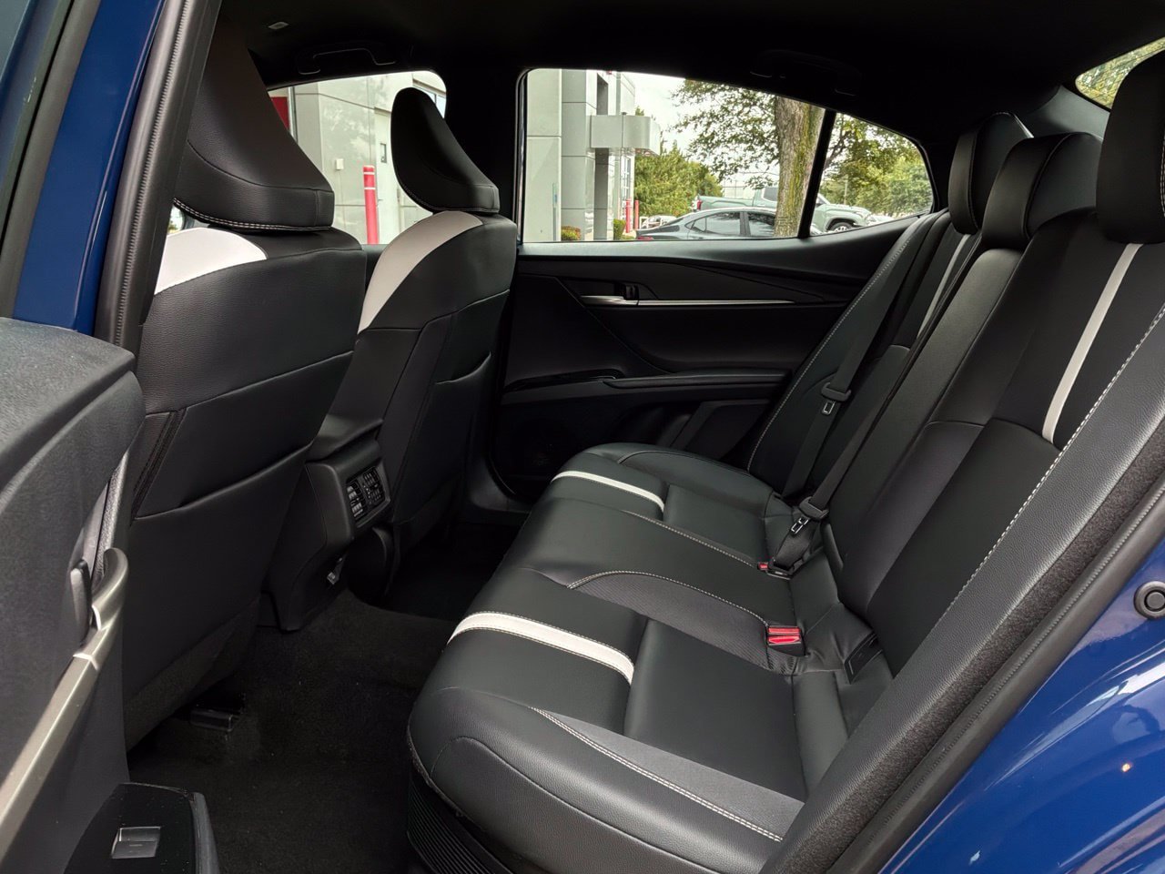 Used 2026 Toyota Camry SE FWD image 12