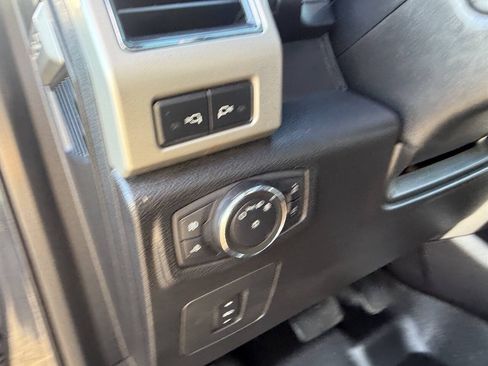 Used 2017 Ford F150 Lariat w/ Equipment Group 502A Luxury AWD/4WD image 29