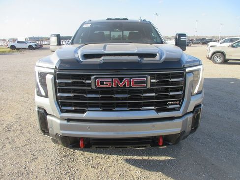 New 2026 GMC Sierra 2500 AT4 image 12