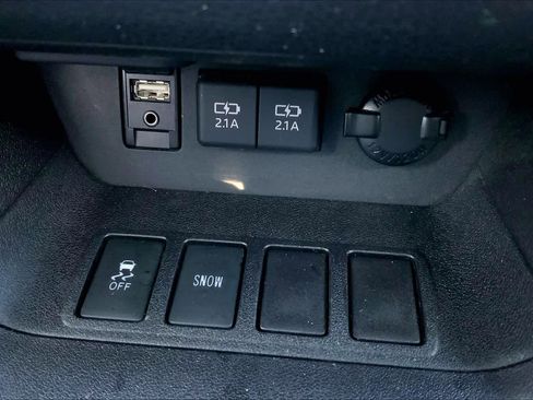 Used 2019 Toyota Highlander XLE image 35