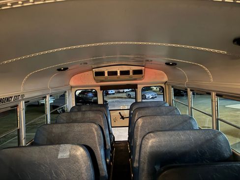 Used 2005 Chevrolet Express 3500 w/ School Bus Package image 24