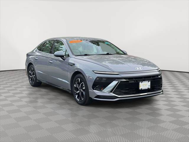 Used 2024 Hyundai Sonata SEL FWD image 1
