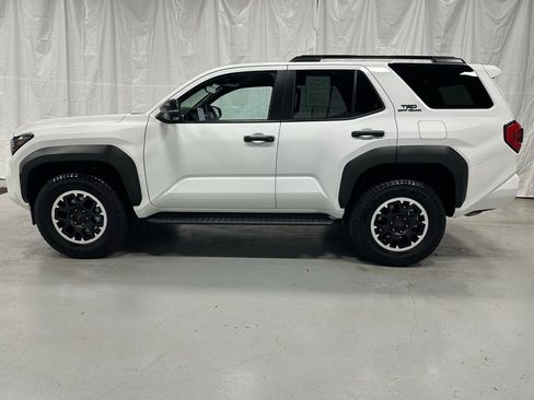 Used 2025 Toyota 4Runner TRD Off-Road Premium image 4