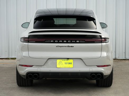 Used 2024 Porsche Cayenne Turbo image 67