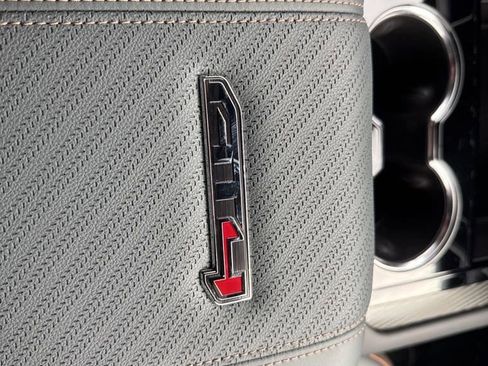 New 2026 GMC Yukon AT4 w/ AT4 Premium Package image 81