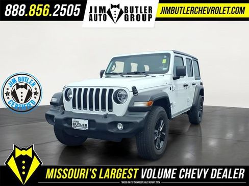 Used 2022 Jeep Wrangler Unlimited Sport AWD/4WD image 1