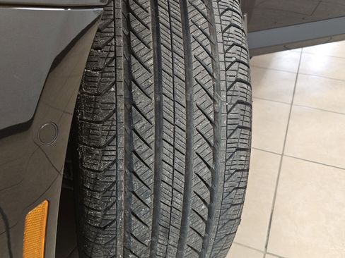 Used 2023 BMW M550i xDrive M550i xDrive w/ Dynamic Handling Package image 49