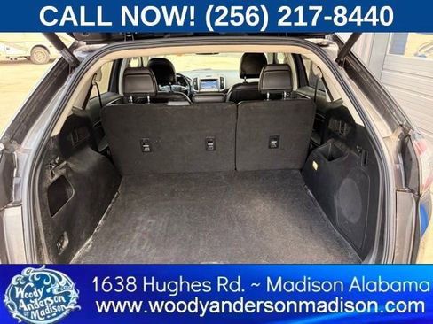 Used 2018 Ford Edge Titanium AWD/4WD image 6