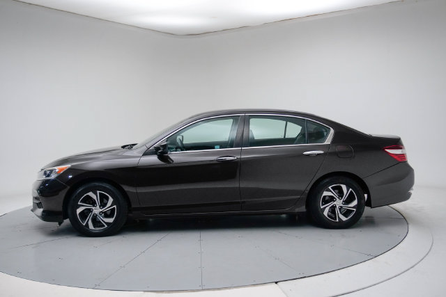 Used 2017 Honda Accord LX image 2