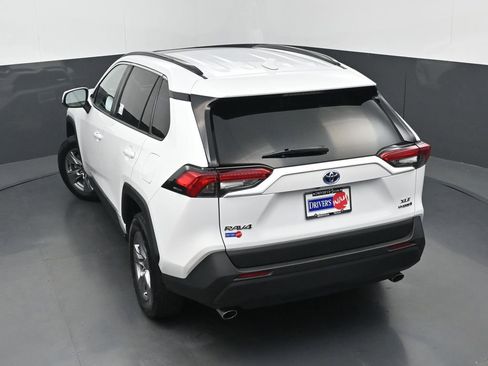 Used 2022 Toyota RAV4 XLE w/ Convenience Package AWD/4WD image 33