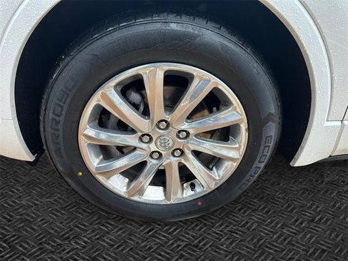 Used 2020 Buick Envision Essence image 11
