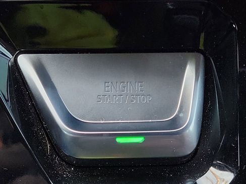 Used 2025 GMC Sierra 1500 Denali Ultimate image 17