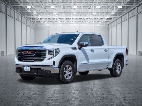 Used 2025 GMC Sierra 1500 SLT AWD/4WD image 9