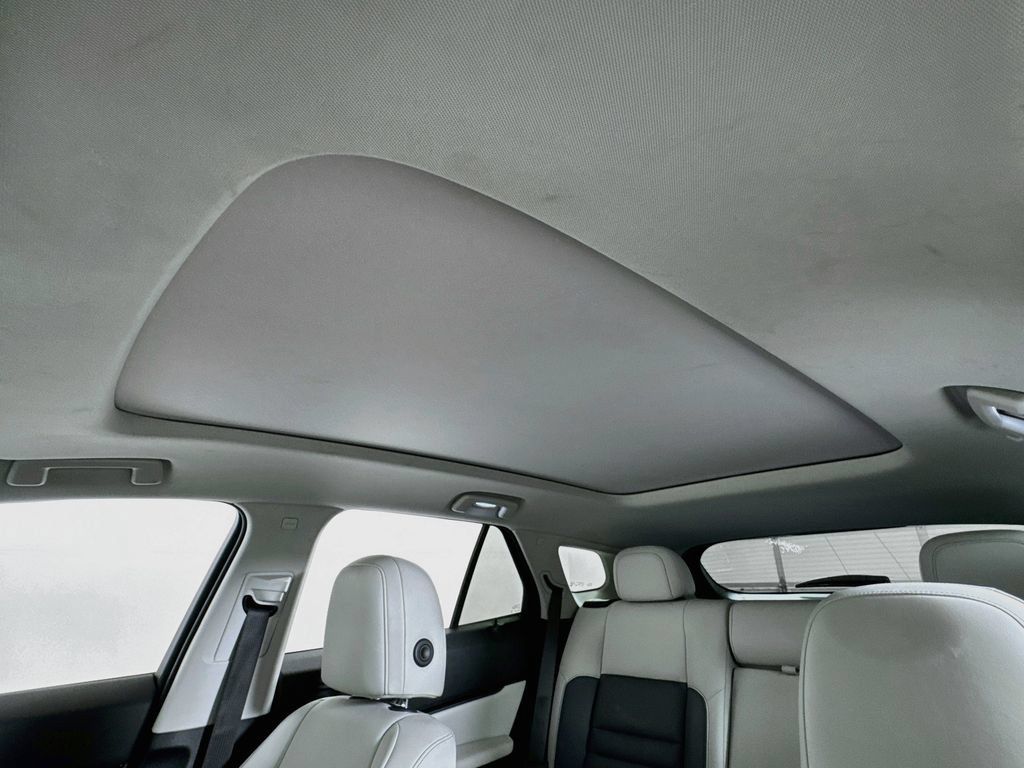 Used 2025 Honda Prologue Touring image 14