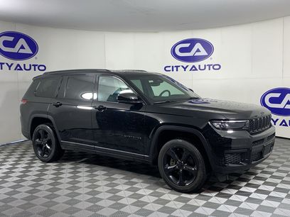 Used 2023 Jeep Grand Cherokee L Laredo
