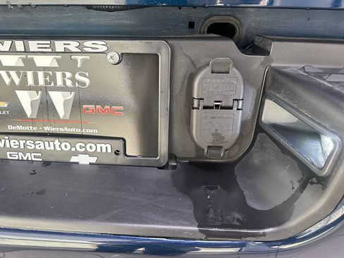 Used 2022 RAM 2500 Laramie AWD/4WD image 9