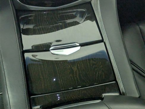 Used 2018 Cadillac Escalade Platinum image 22