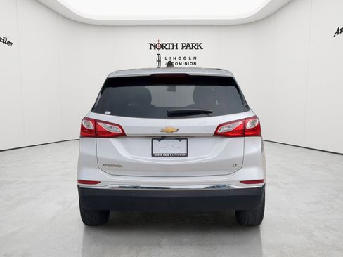 Used 2019 Chevrolet Equinox LT FWD image 4
