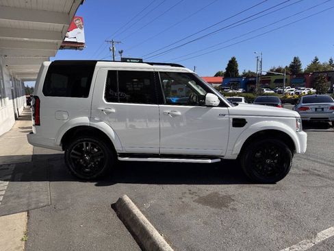 Used 2016 Land Rover LR4 HSE LUX AWD/4WD image 9