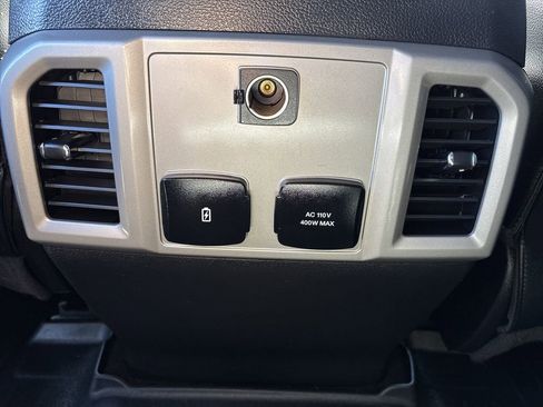 Used 2019 Ford F250 Lariat w/ Lariat Value Package image 10