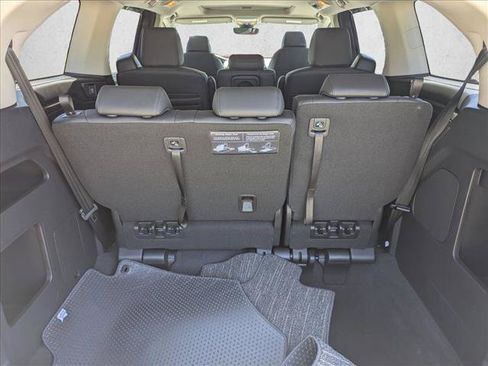Certified 2026 Honda Odyssey EX-L image 6
