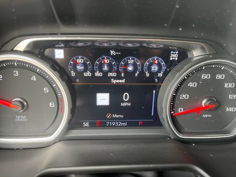 Used 2021 Chevrolet Tahoe High Country AWD/4WD image 18
