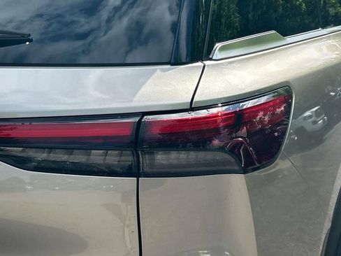 Certified 2026 INFINITI QX60 Luxe w/ Cargo Package FWD image 10
