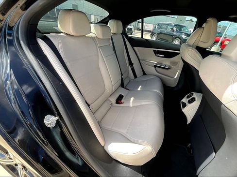 Used 2022 Mercedes-Benz C 300 Sedan image 34