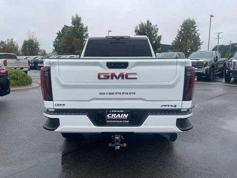Used 2026 GMC Sierra 2500 AT4 w/ AT4 Premium Plus Package AWD/4WD image 9