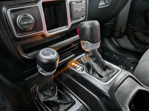 Used 2021 Jeep Wrangler Unlimited Sport image 17