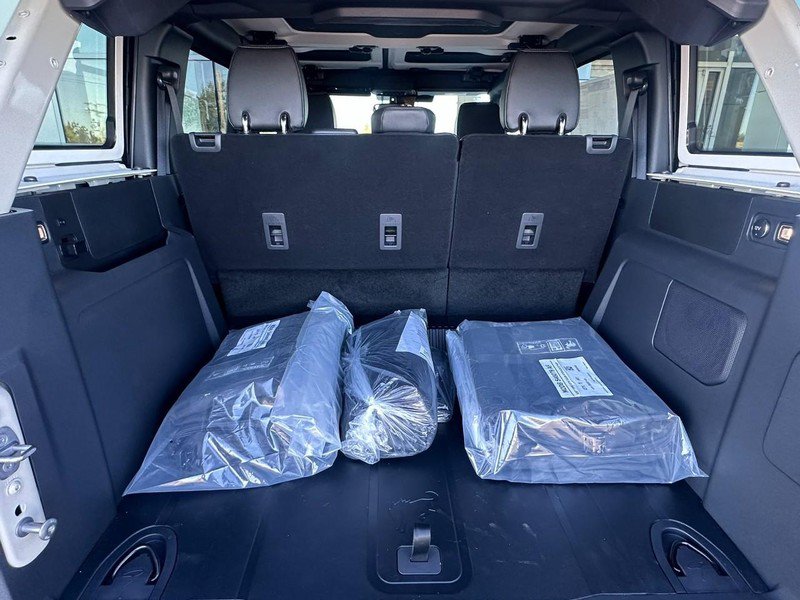 Used 2025 Ford Bronco Badlands AWD/4WD image 17