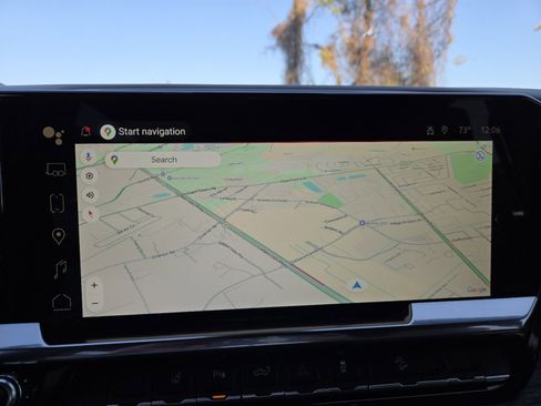 New 2026 GMC Sierra 2500 SLT w/ SLT Premium Package image 3