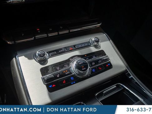Used 2023 Lincoln Aviator Reserve w/ Equipment Group 201A AWD/4WD image 11