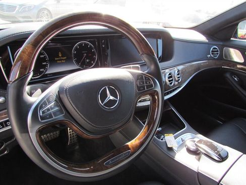 Used 2015 Mercedes-Benz S 550 Sedan image 8