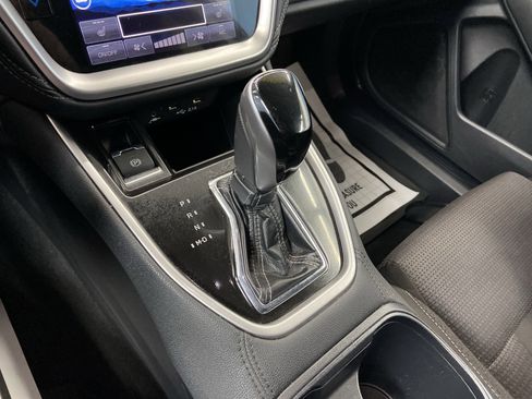 Used 2020 Subaru Outback Premium image 14