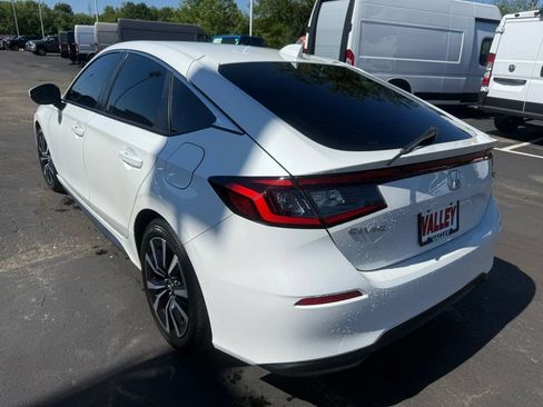 Used 2022 Honda Civic EX-L image 6