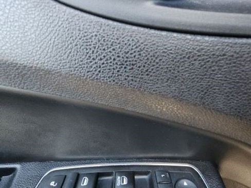 Used 2015 Chrysler 300 S RWD image 22