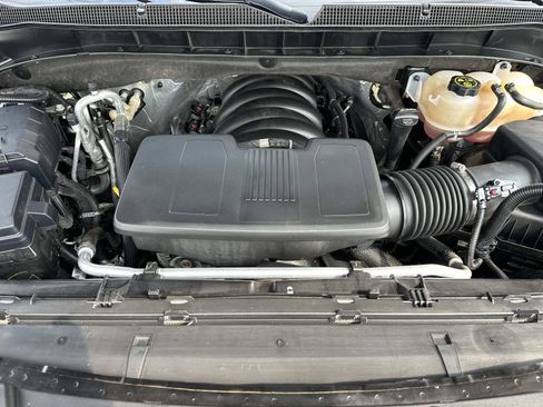 Certified 2024 Chevrolet Suburban High Country AWD/4WD image 10