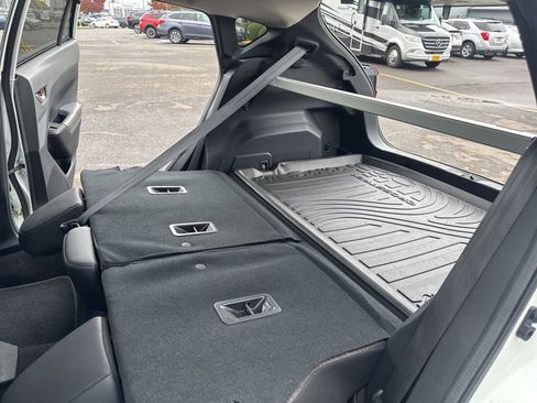 Used 2025 Subaru Crosstrek 2.5i Limited w/ Crosstrek Mirror Package image 16