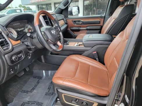 Used 2022 RAM 1500 Limited AWD/4WD image 11