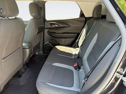 Used 2022 Chevrolet TrailBlazer LT w/ Convenience Package FWD image 24