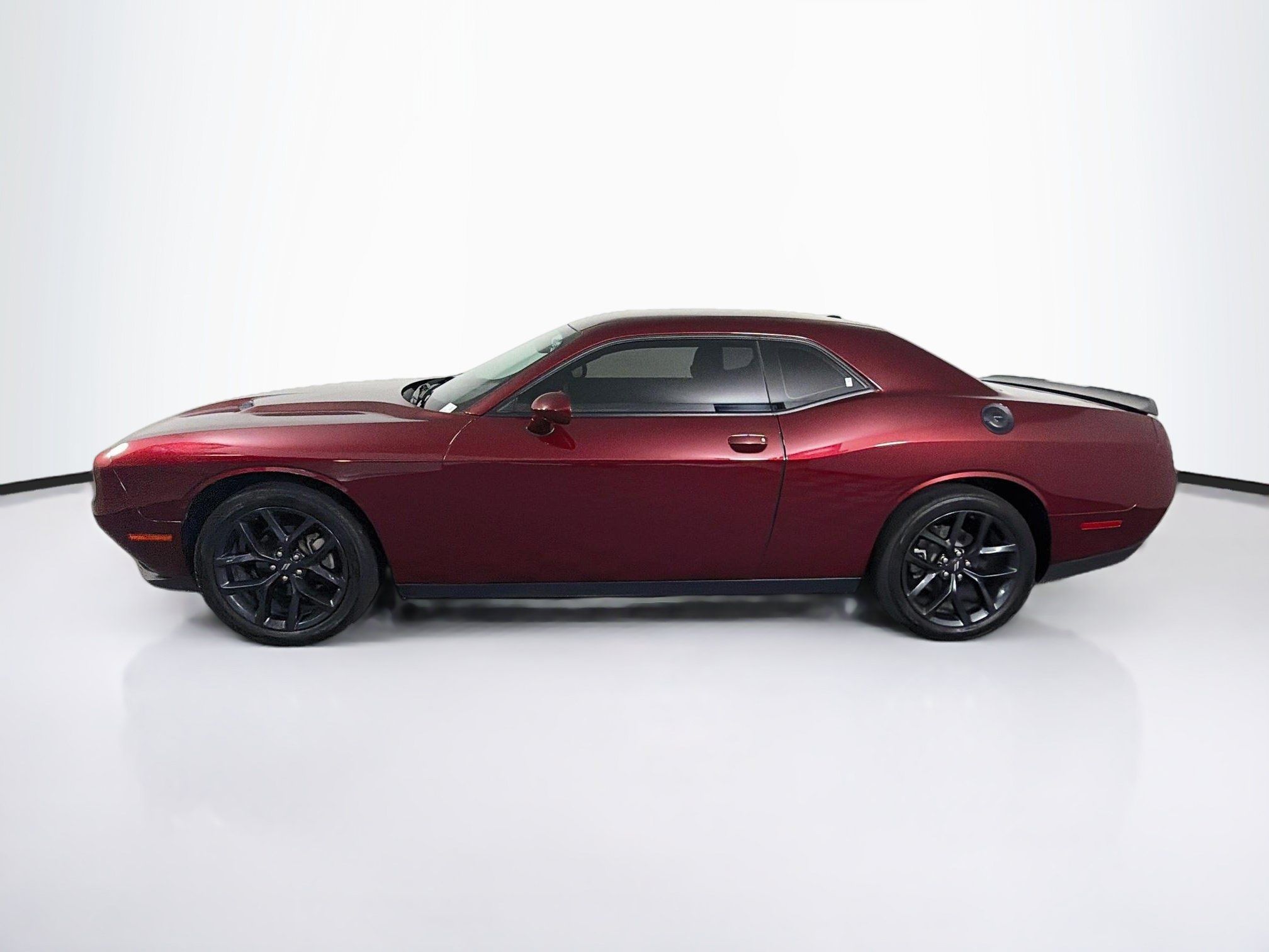 Used 2023 Dodge Challenger SXT w/ Blacktop Package RWD image 4