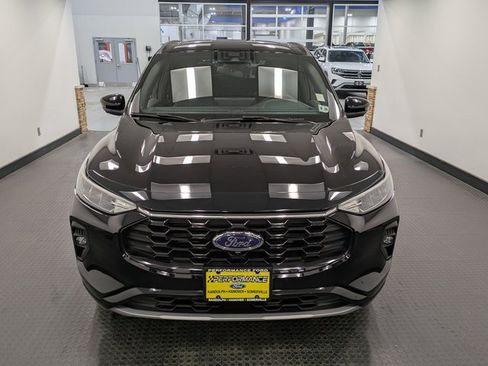 Used 2023 Ford Escape ST-Line Select w/ Tech Pack #2 image 2