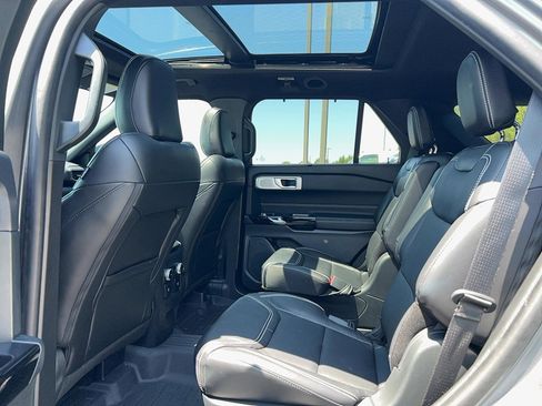 Used 2024 Ford Explorer ST w/ Equipment Group 401A AWD/4WD image 28