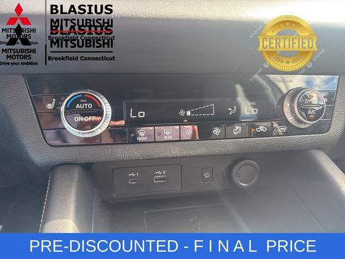 Used 2024 Mitsubishi Outlander SE AWD/4WD image 26