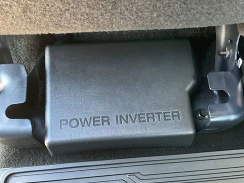 Used 2019 Ford F150 Lariat w/ FX4 Off-Road Package image 45